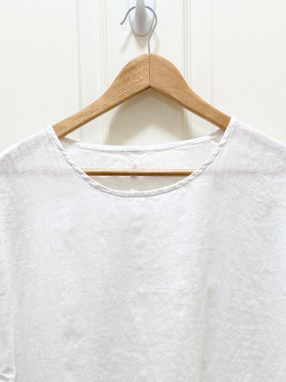 Match Point Women's 100% Lining Oversized Tunic Top Size S White, Ruffle Accents - Picture 3 of 9